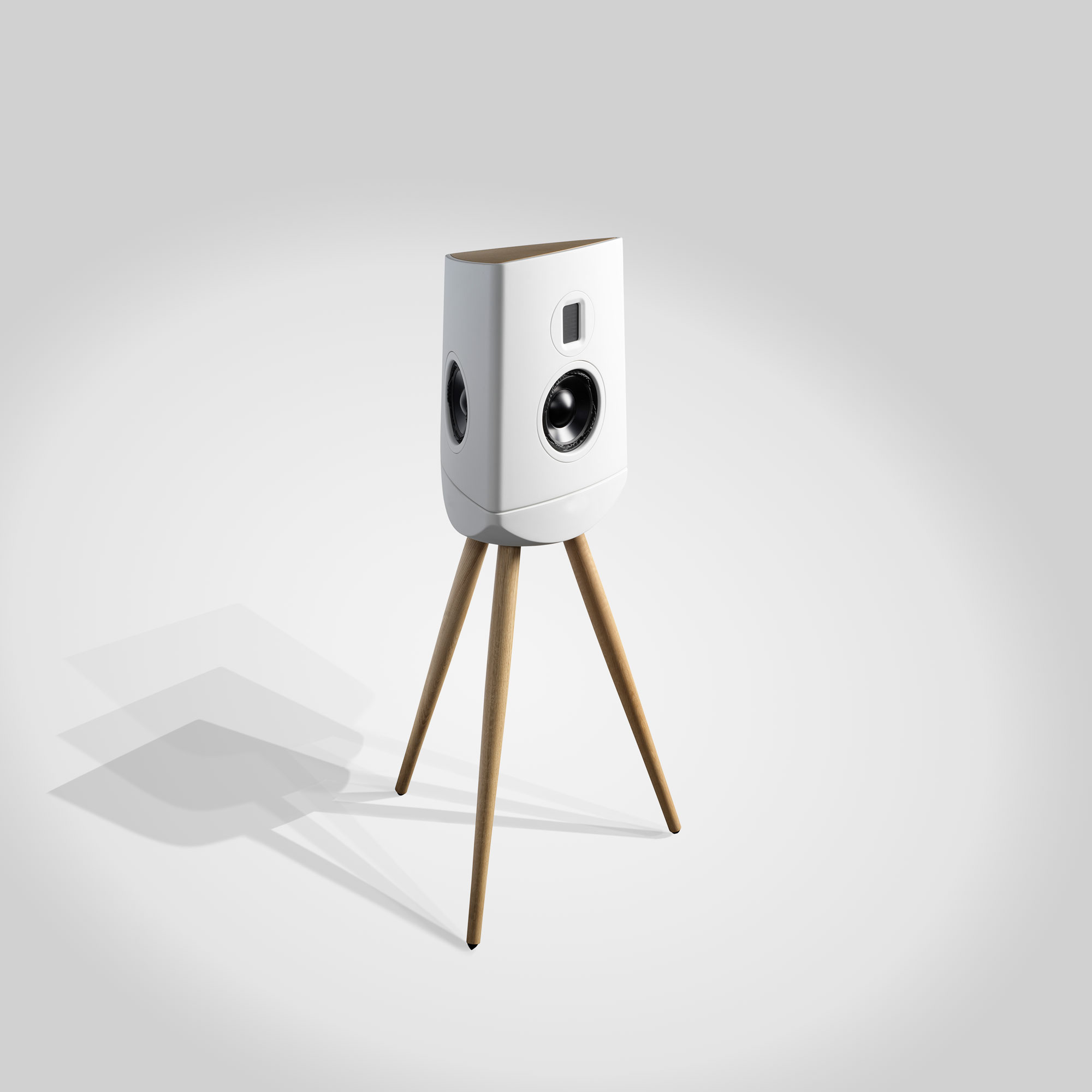 Lyngdorf Cue-100 whitewhite Bildformat 1zu1 grauer Hintergrund mit Schatten Lyngdorf Cue-100 whitewhite Bildformat 1zu1 grauer Hintergrund mit Schatten