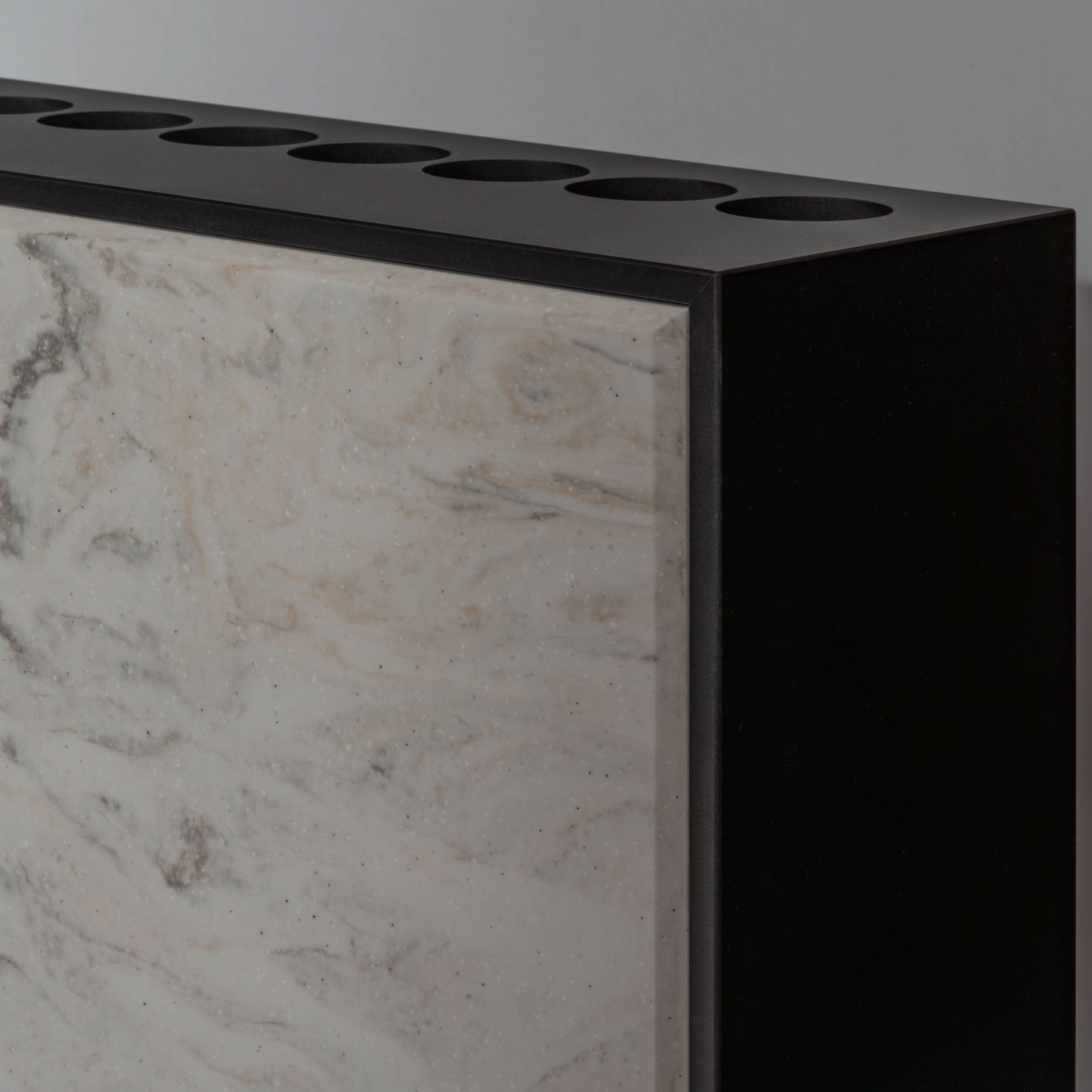 ivo_one_gehaeuse_kanten